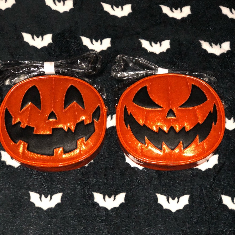 Love Pain and Stitches Pumpkin Kult Purse
